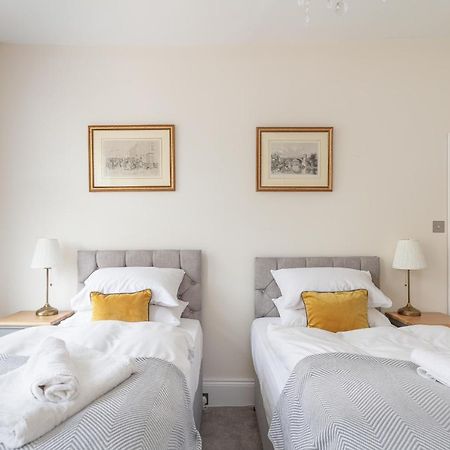 5 Bedroom Magnificent Georgian Townhouse- City Centre Bath Exterior foto