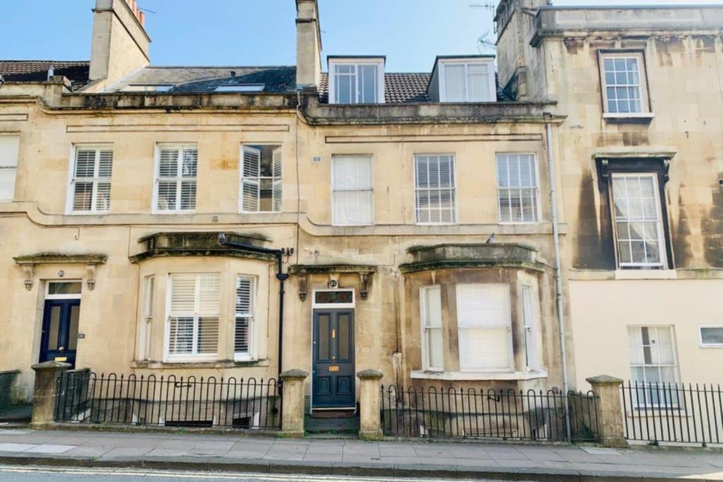 5 Bedroom Magnificent Georgian Townhouse- City Centre Bath Exterior foto