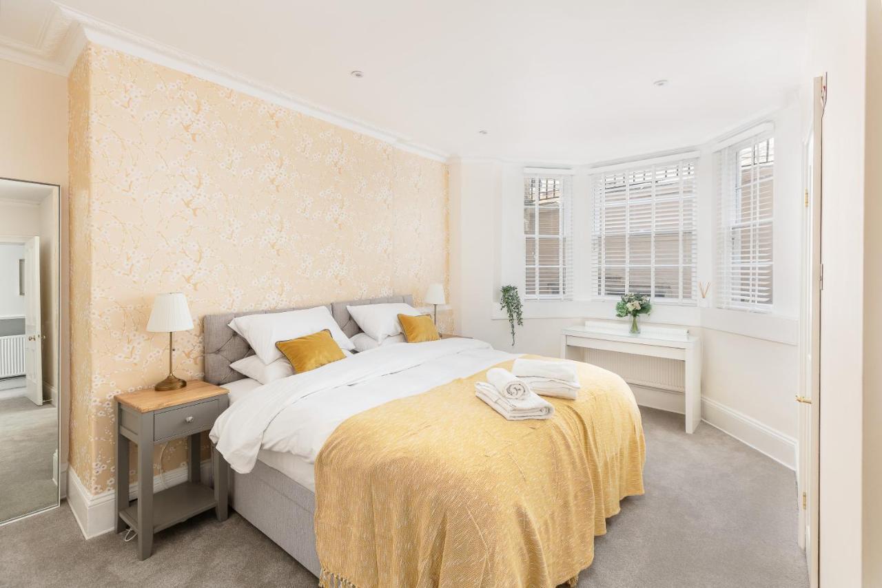 5 Bedroom Magnificent Georgian Townhouse- City Centre Bath Exterior foto