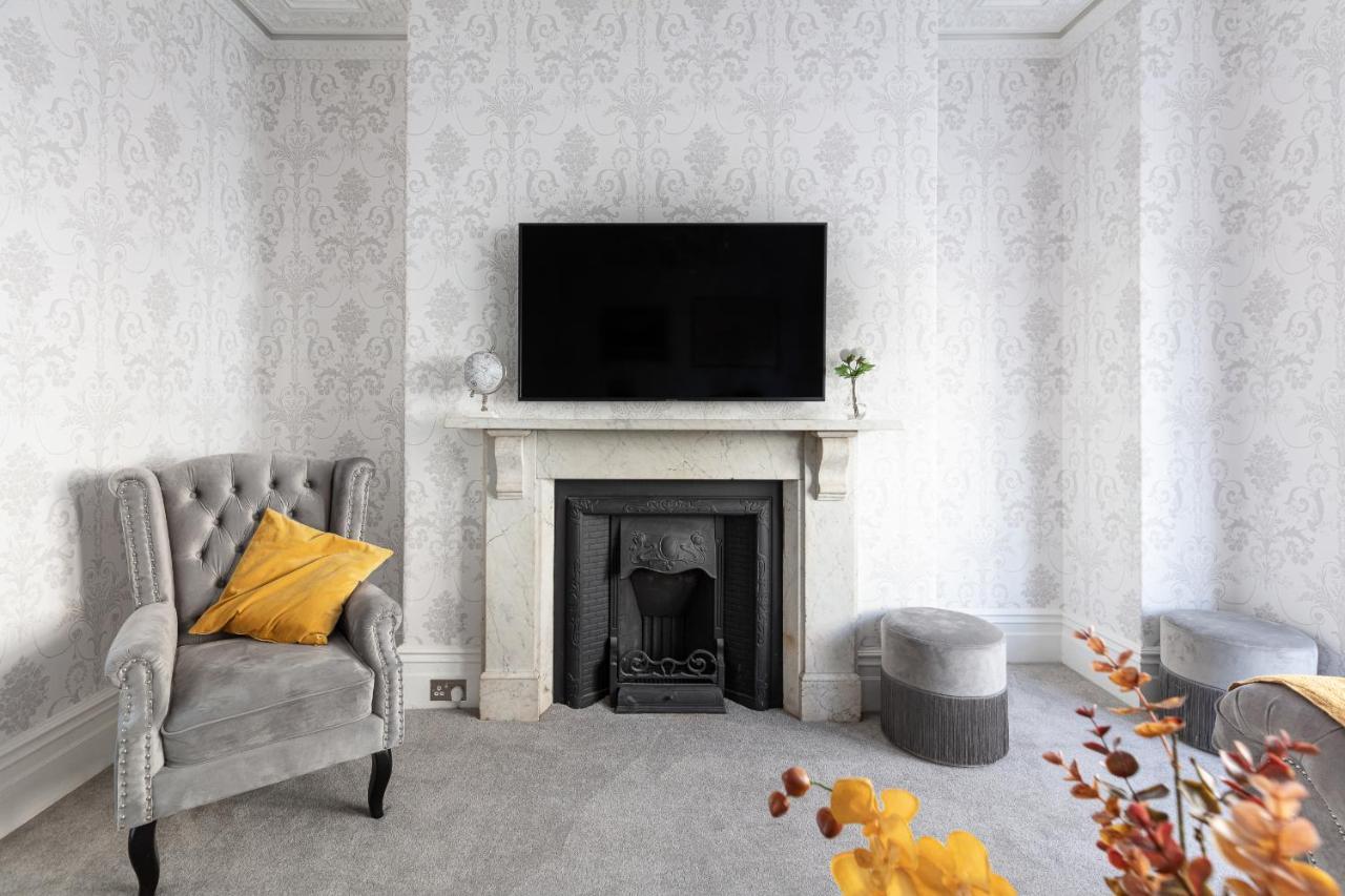 5 Bedroom Magnificent Georgian Townhouse- City Centre Bath Exterior foto