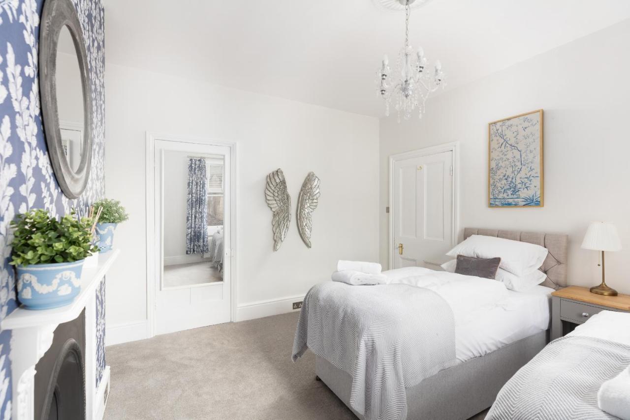 5 Bedroom Magnificent Georgian Townhouse- City Centre Bath Exterior foto