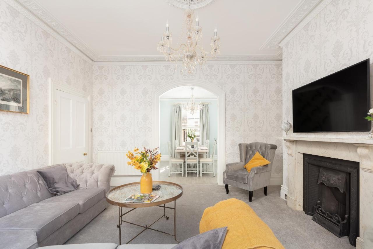 5 Bedroom Magnificent Georgian Townhouse- City Centre Bath Exterior foto
